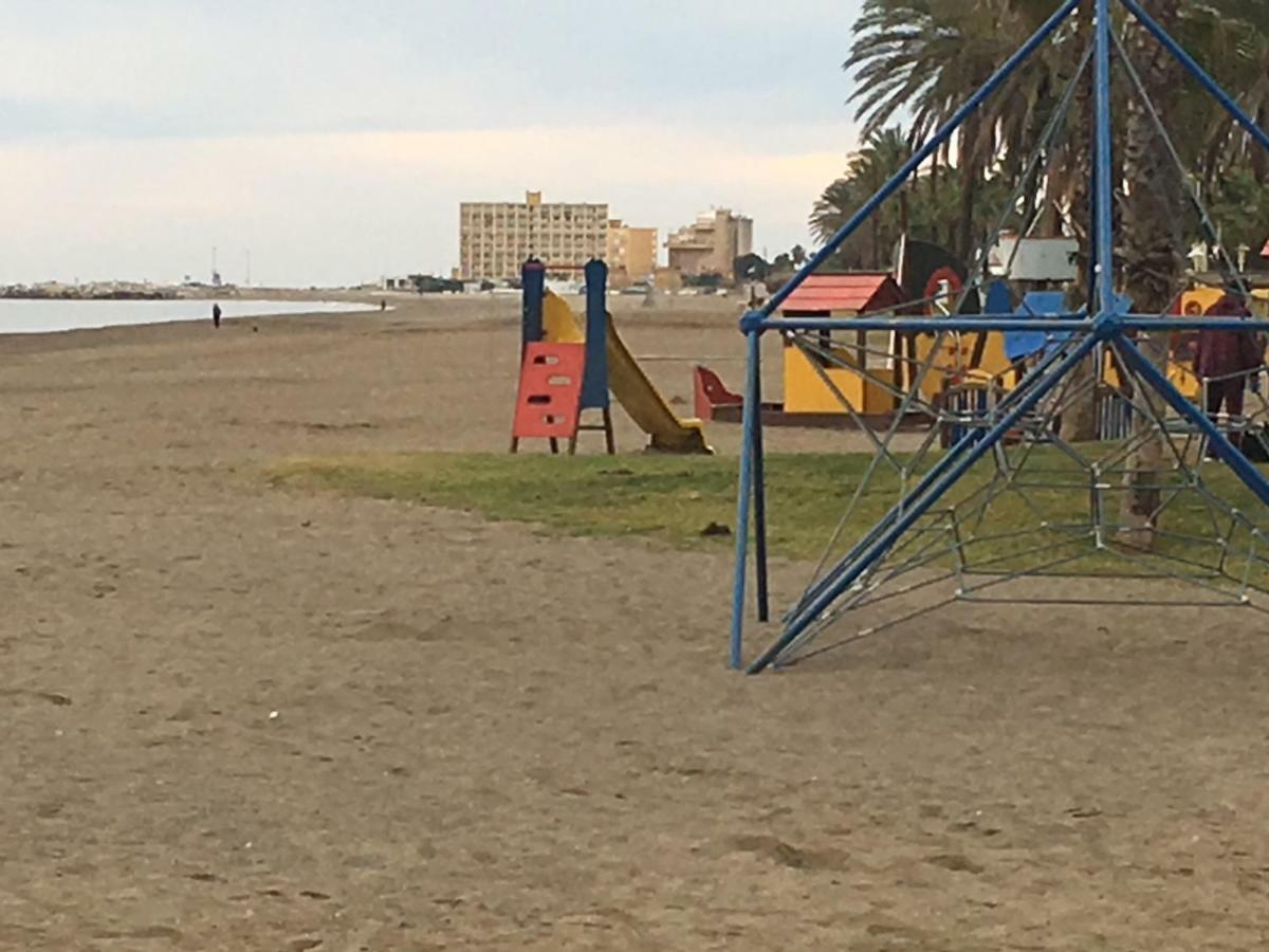 Apartamento Paseo Maritimo Antonio Banderas Málaga Esterno foto